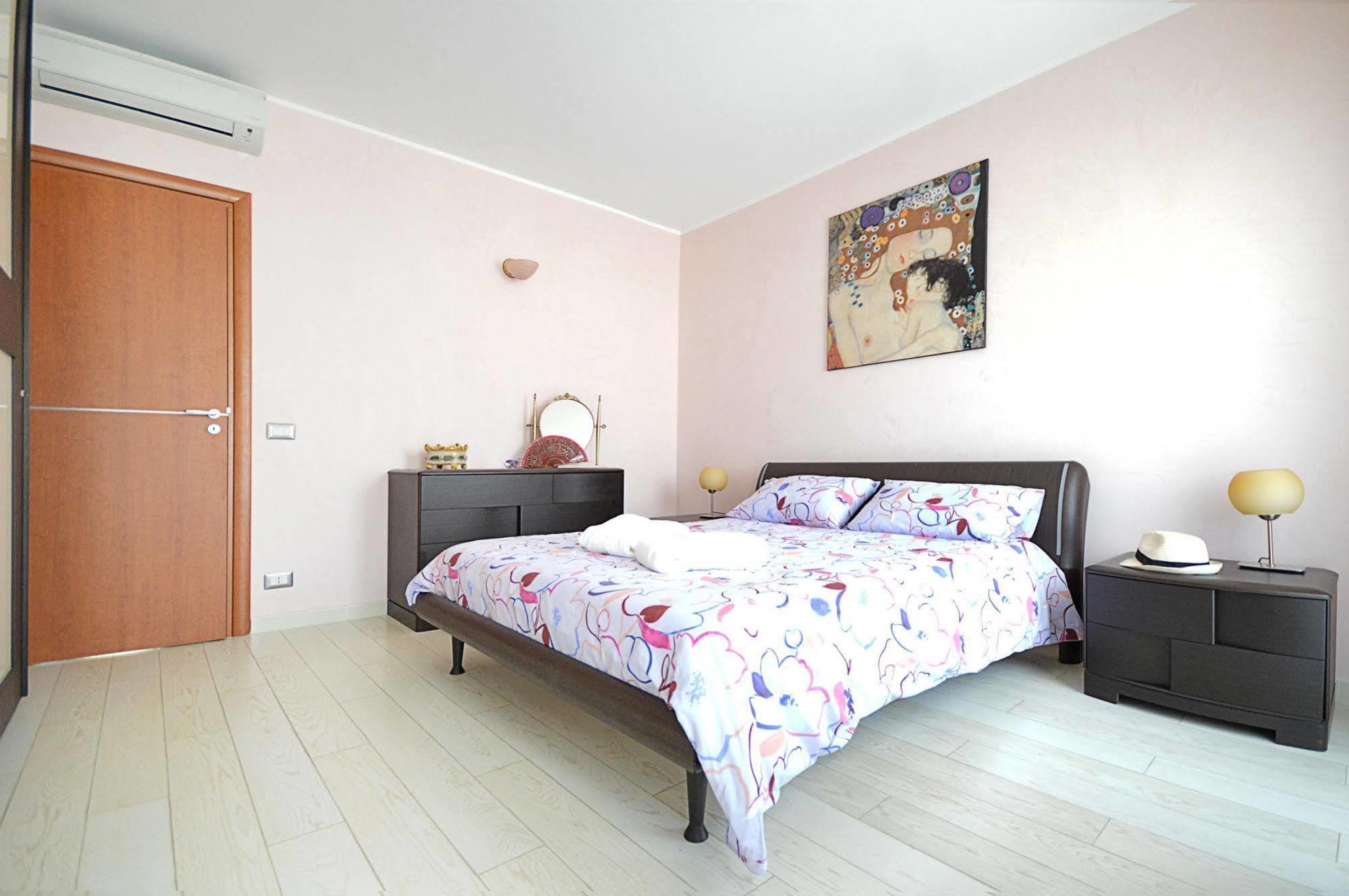 Mar Dei Poeti - Luxury Suites Torre Archirafi 외부 사진