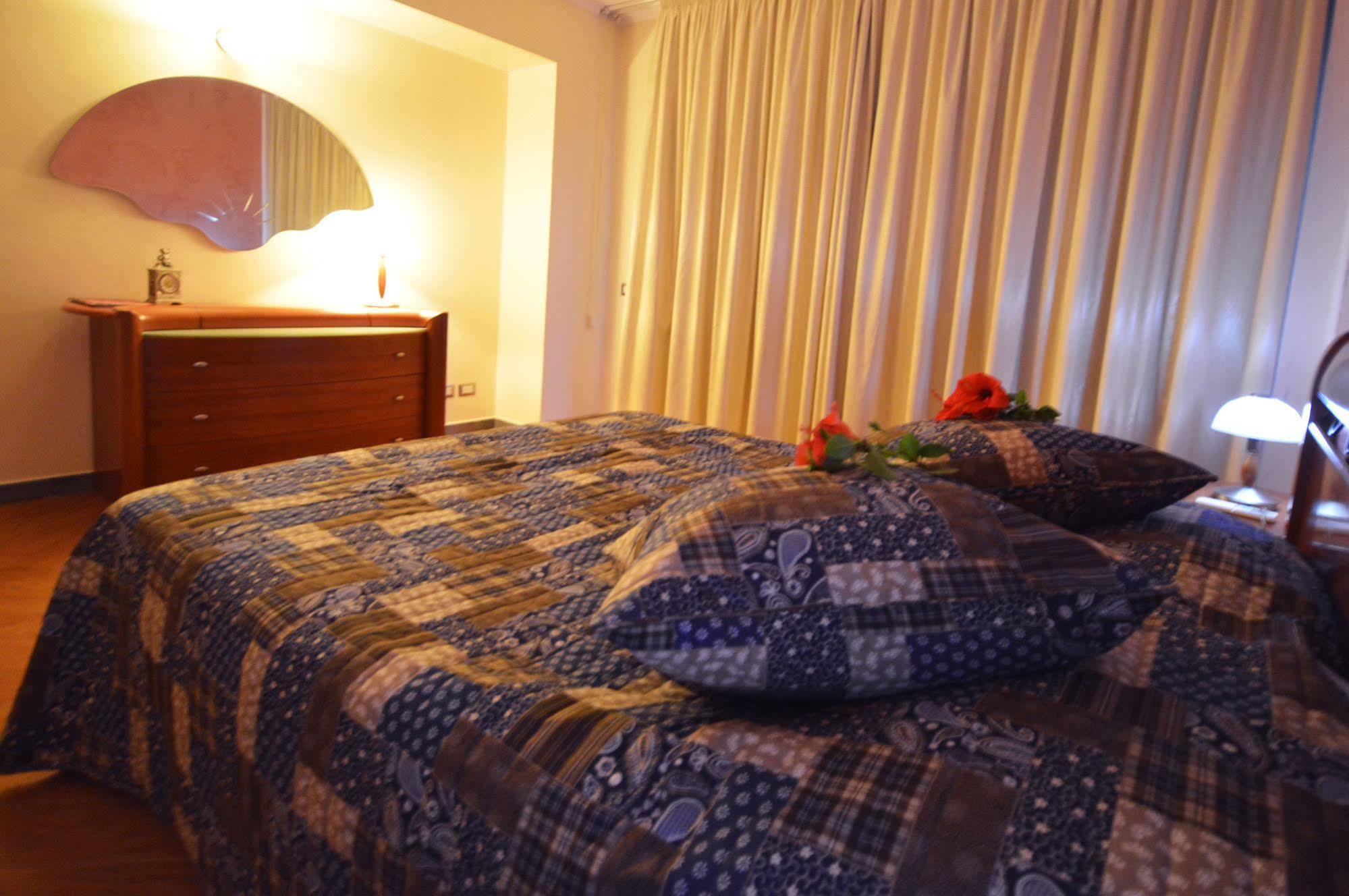 Mar Dei Poeti - Luxury Suites Torre Archirafi 외부 사진